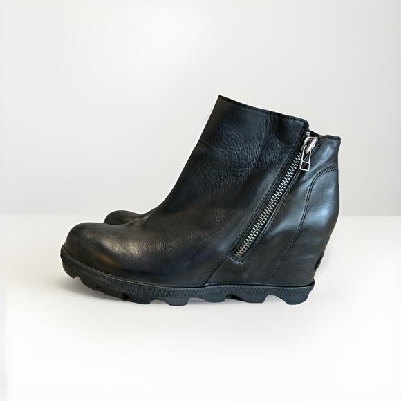 Women's Black Leather Sorel Joan Of Arctic Leather Wedges - Size 9 - Picture 1 of 7